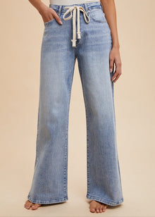  Allie Jeans